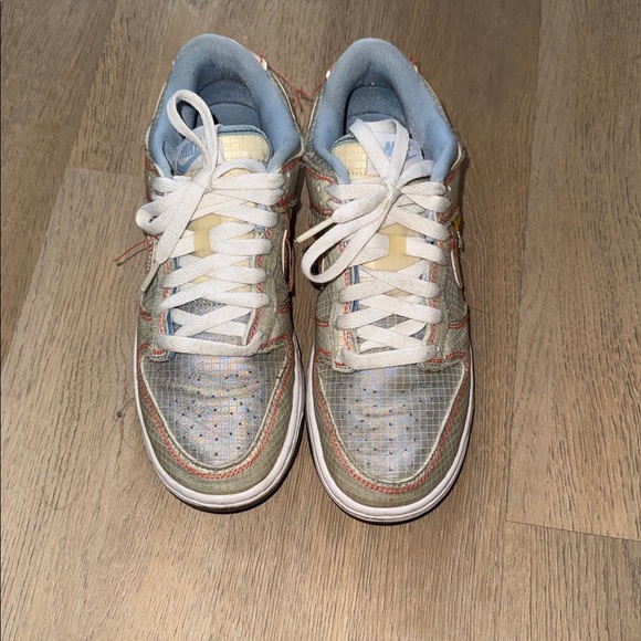 Nike Dunks - Picture 2 of 5